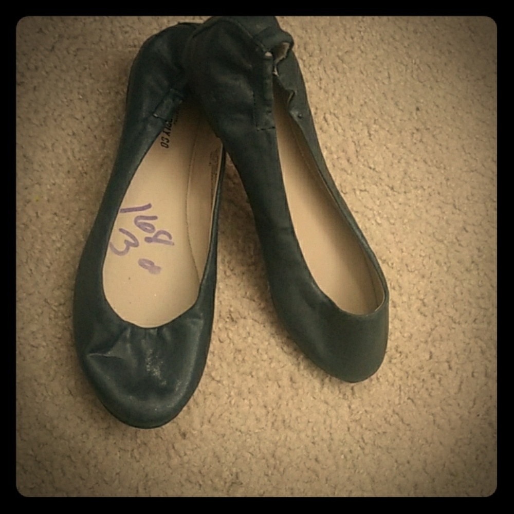 Black flats